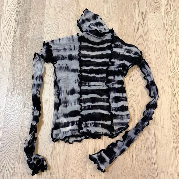 ASAI Black & White Tie-Dye Turtleneck Long Sleeve Top - Picture 2 of 3